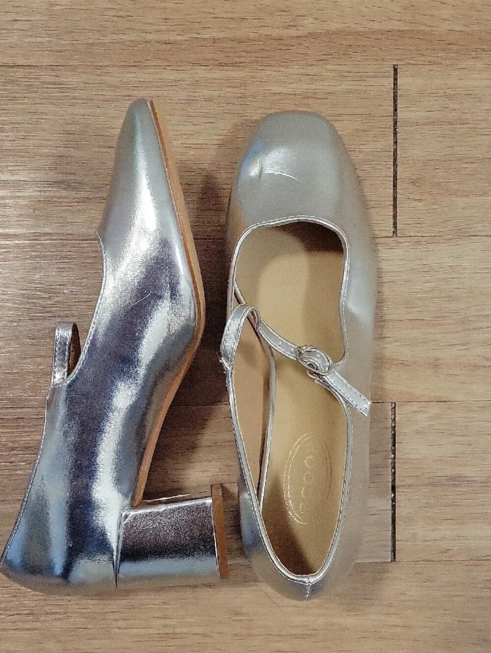 Scoop Nyc Silver Heel Mary Jane Flats for‎ Women Size 10M